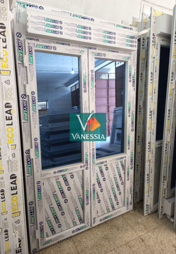Porte balcon avec rideau en pvc profil ecolead verre stop sol fumé